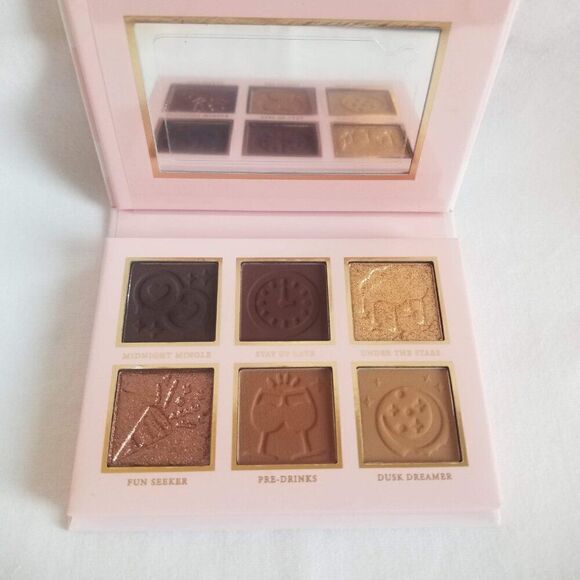 P.Louise After Dark Bundles - Dusk Diva Makeup Set - Picture 11 of 13